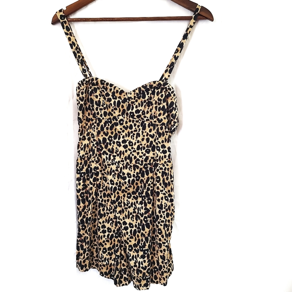 Leopard print rompers medium -D